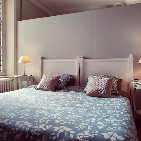 Chateau De Belle-vue Bed and Breakfast *