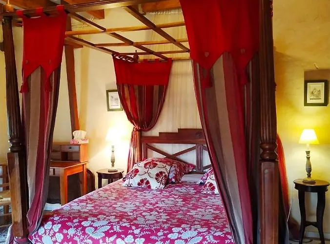 Château De Belle-vue Couette-café *