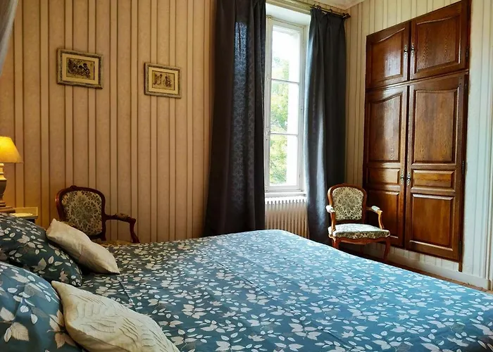 Château De Belle-vue Couette-café Sainte-Cécile