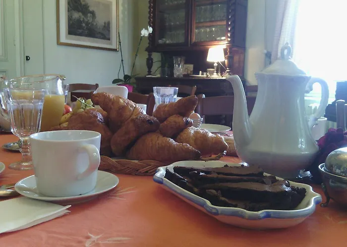 Château De Belle-vue Couette-café *