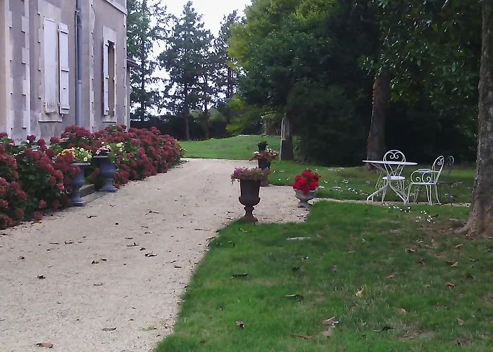 Château De Belle-vue Couette-café Sainte-Cécile